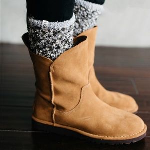 alida ugg boots